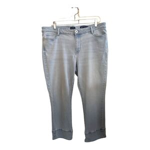 J Jill Authentic Fit Cropped Light Wash Raw Hem Capris Size 36 Waist Stretch